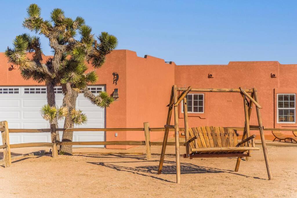 Vila Near Pappy & Harriet'S + Rimrock Ranch W/ Hot Tub Pioneertown Exteriér fotografie