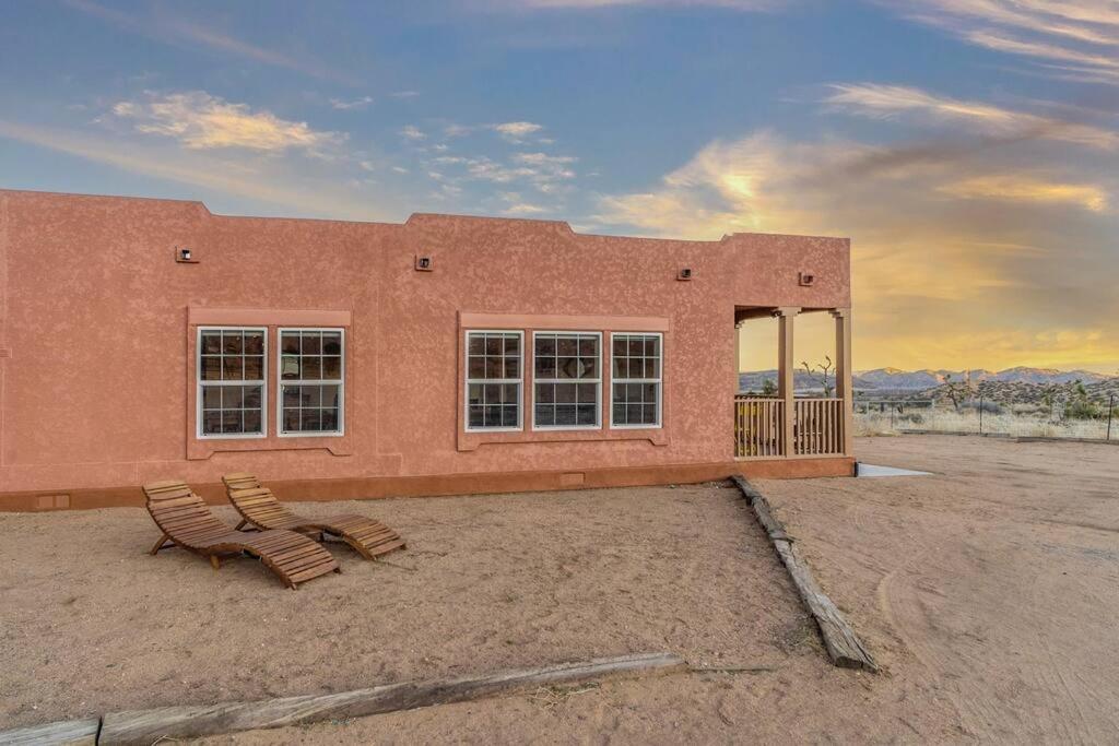 Vila Near Pappy & Harriet'S + Rimrock Ranch W/ Hot Tub Pioneertown Exteriér fotografie